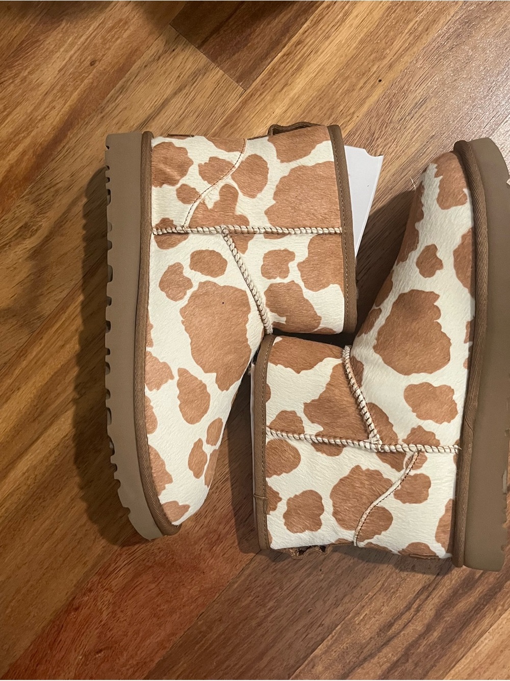 UGG Kids Cow-Print Short Boots - Brown/White